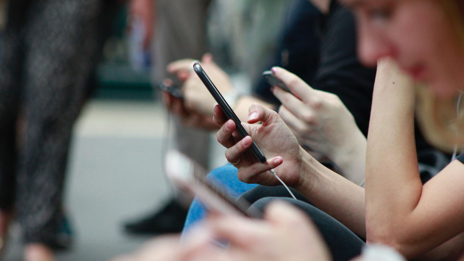 People texting